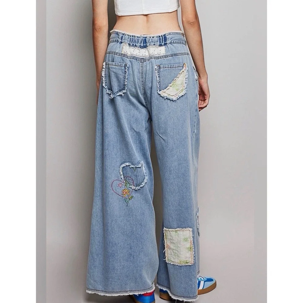189. Floral Patchwork Heart Embroidered Wide Leg Jeans Light Wash Lace Trim Boho